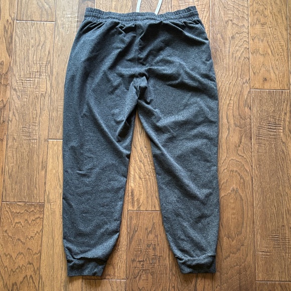 Vuori x New Belgium RARE Gray Joggers - Picture 6 of 7